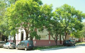 Club de Veraneantes Tulumba Hostel y suites